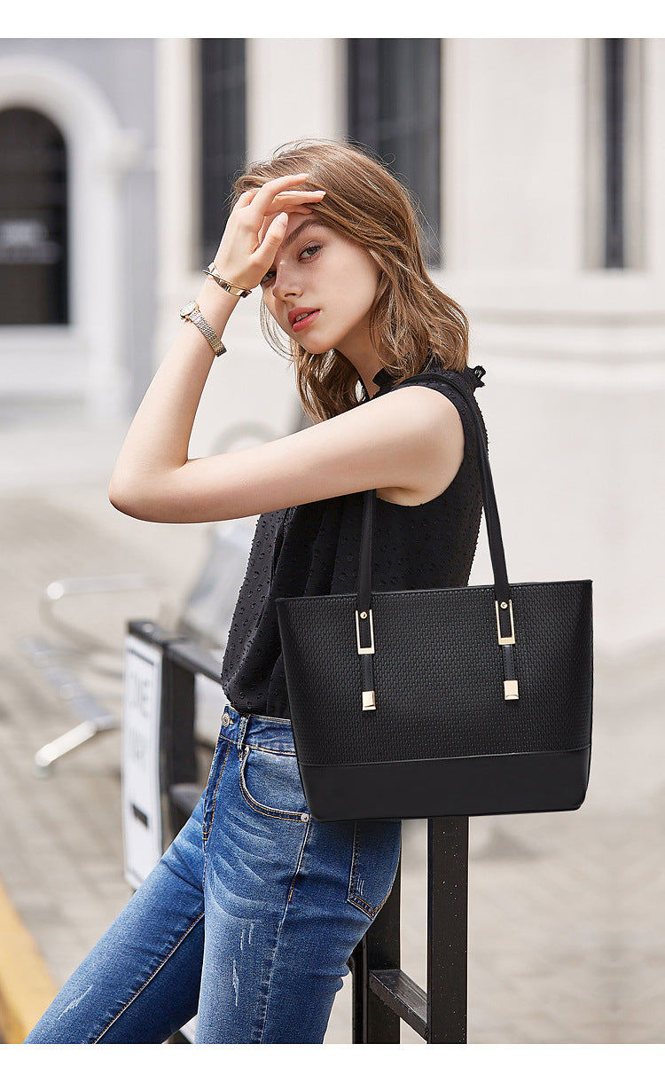 Tote Mother and Child Bag 2024 New European and American Fashion Large Iron Chain Large Capacity Handheld Single Shoulder Diagonal Cross Women's Bag